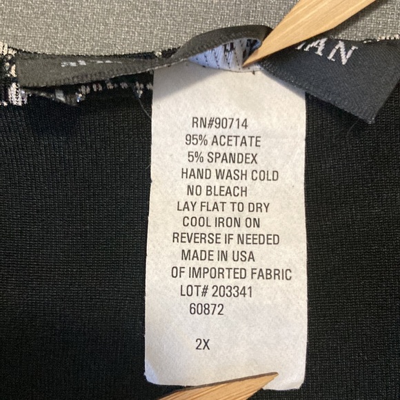 a DRESSing WOMAN 2 piece open 3/4 sleeves with sleeveless inner blouse Size 2X - Picture 9 of 11